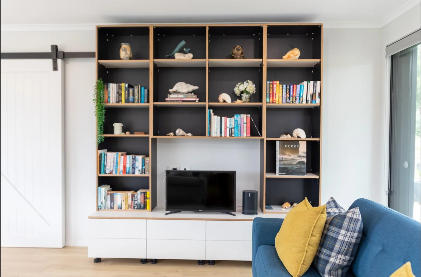 Pītokuku House — off-grid holiday home, Medlands Beach, Great Barrier Island